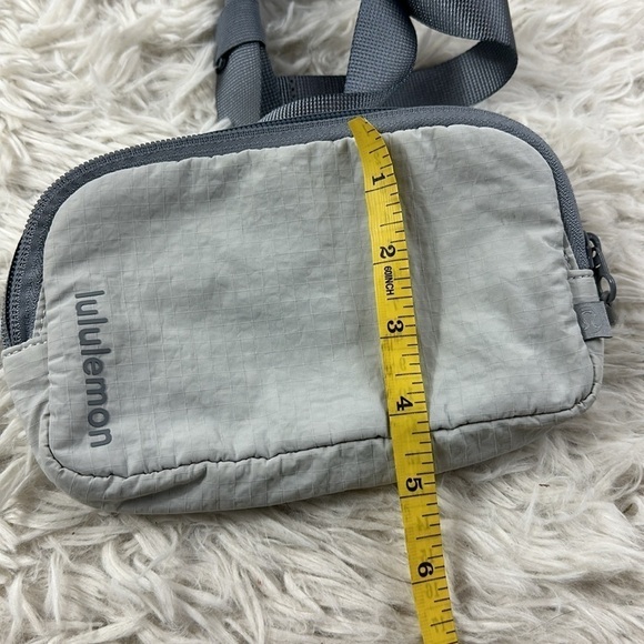 lululemon Mini Belt Bag- Vapor/ Rhino Grey - Picture 6 of 6